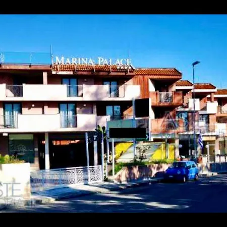 Casa Gibuti Acitrezza * Ачи Костелло